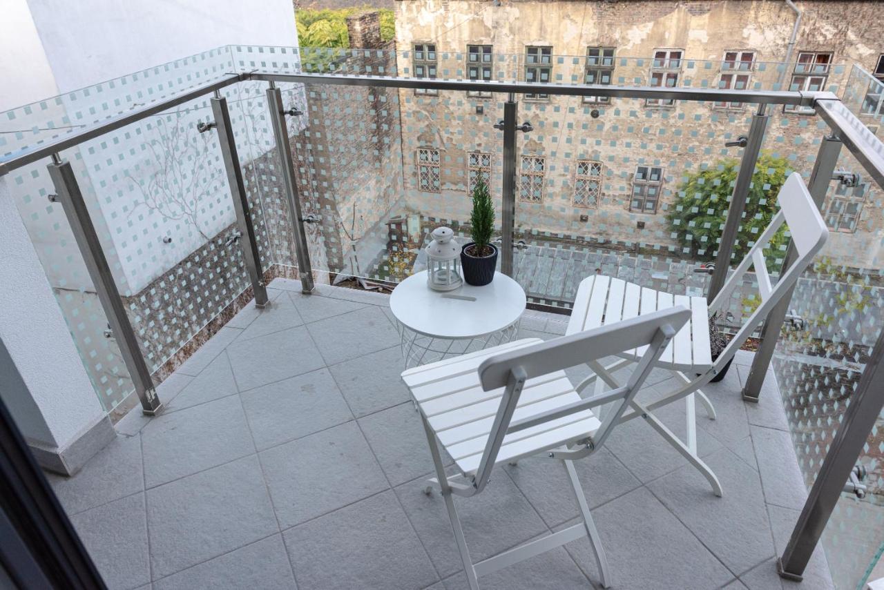 Dob36 Apartment With Free Private Parking And Balcony Budapest Exterior foto