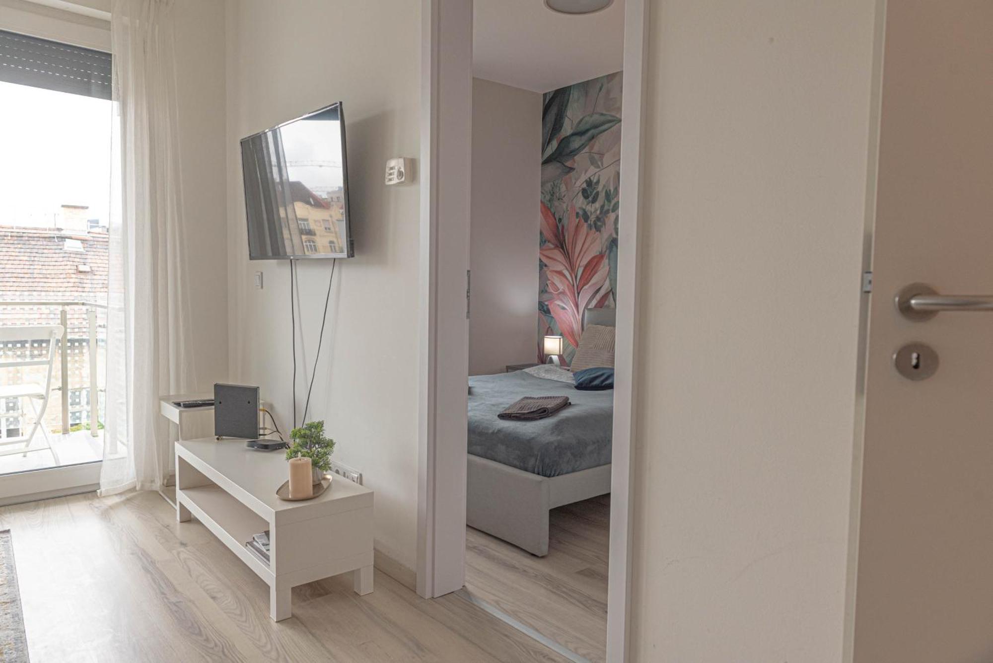 Dob36 Apartment With Free Private Parking And Balcony Budapest Exterior foto