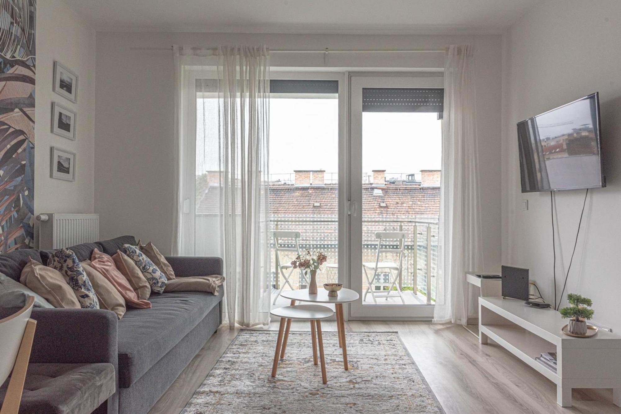 Dob36 Apartment With Free Private Parking And Balcony Budapest Exterior foto